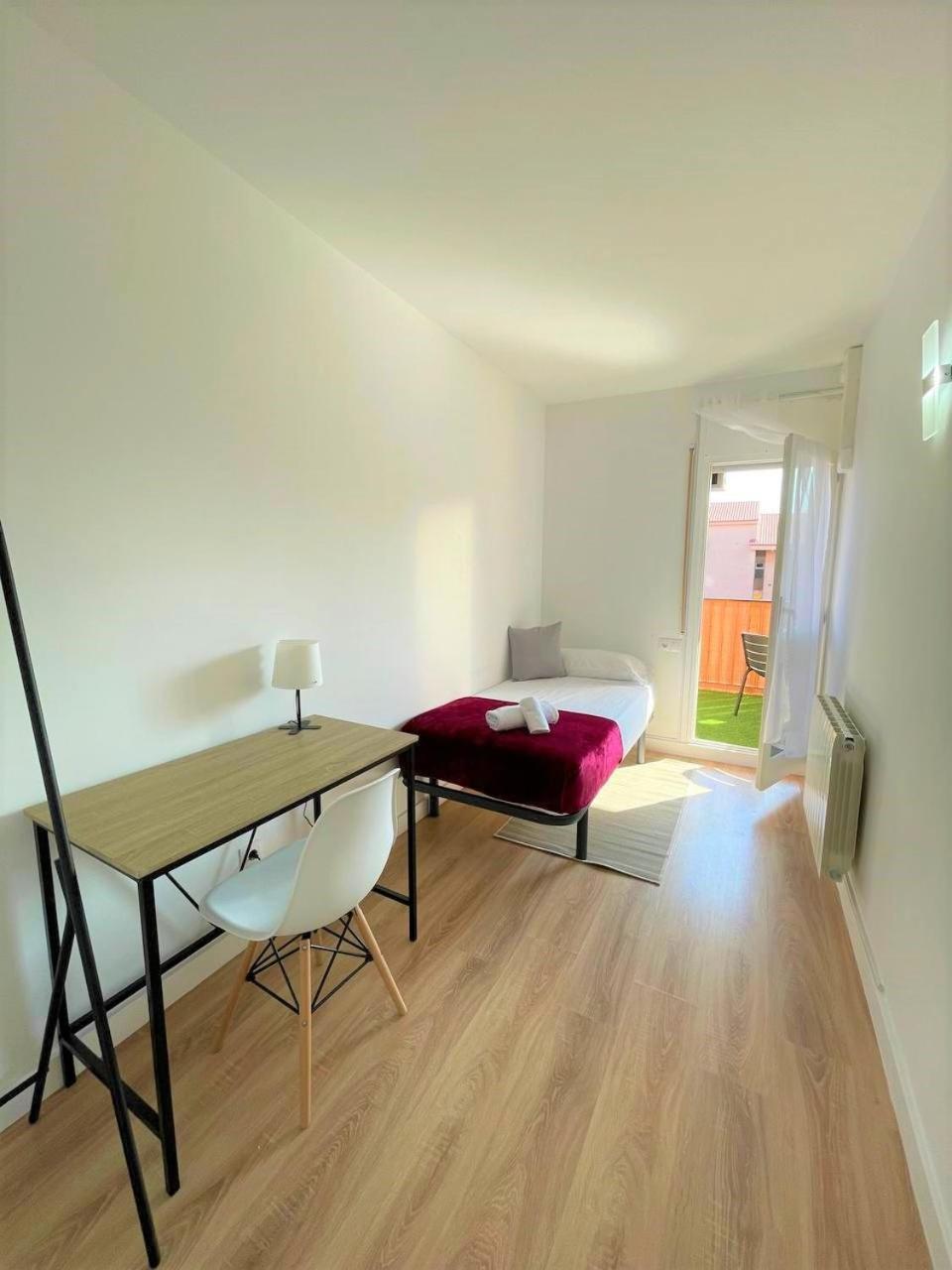 Apartamento Con Piscina Y Gran Terraza Con Vistas - Muy Cerca De La Playa, El Centro Y La Estacion Daire Vilassar De Mar Dış mekan fotoğraf